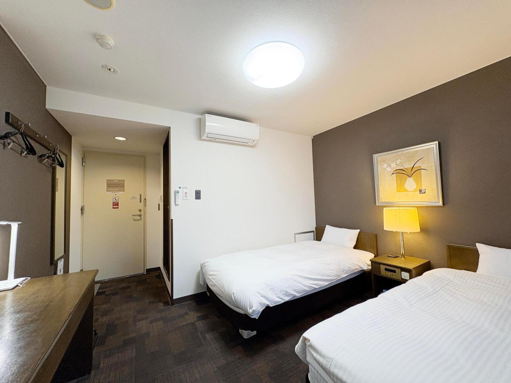 Hotel Route-Inn Court Minami Alps Экстерьер фото